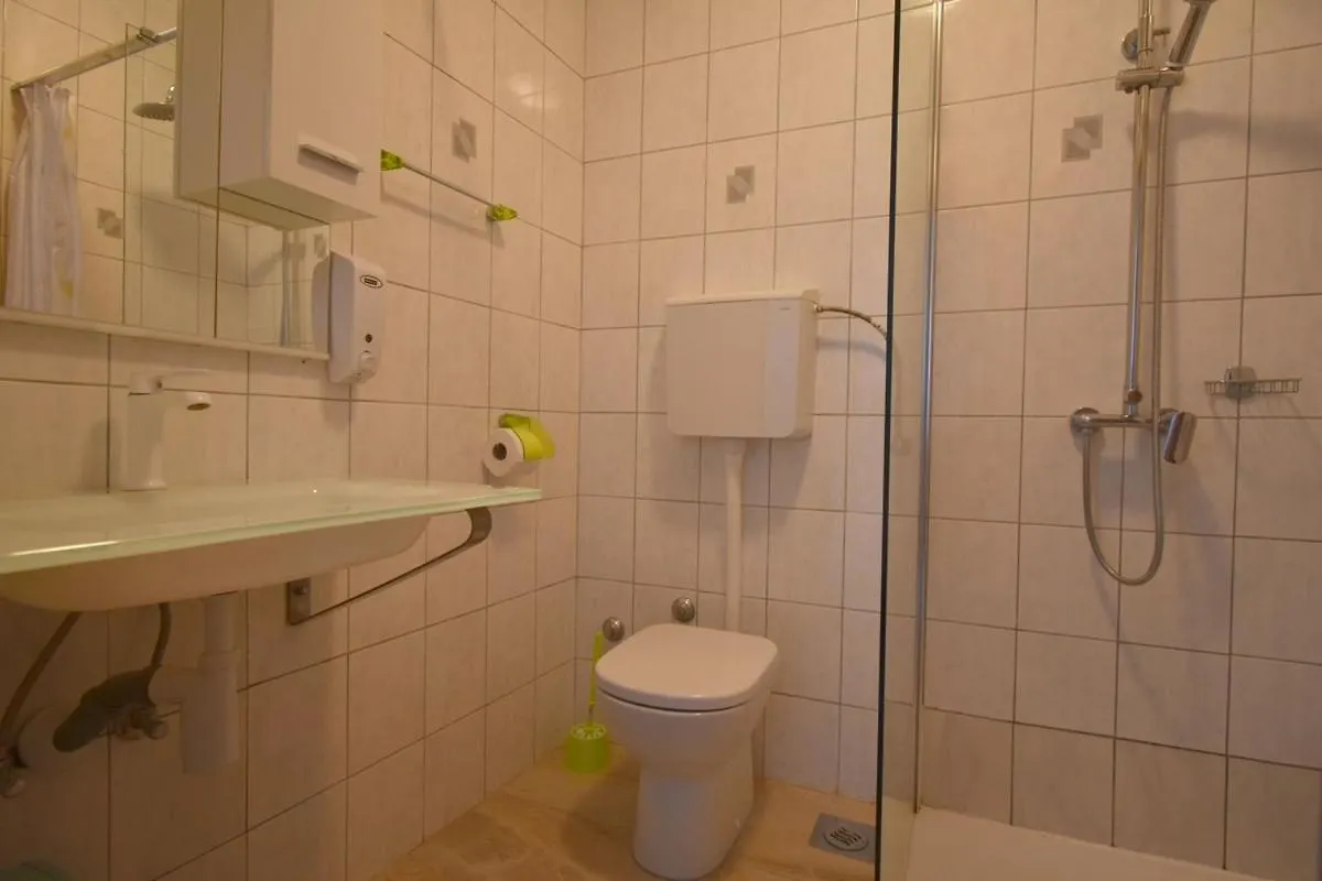 Denjak Apartments Kornić Croazia